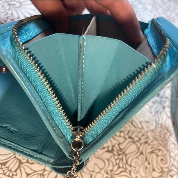 le saunda blue leather cute and romantic trifold wallet - Picture 14 of 16